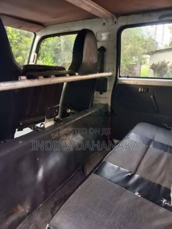 Nissan CrewCab 1999 Crew Cab (Used)