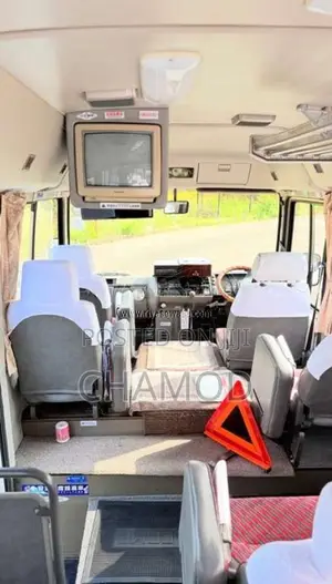 Mitsubishi Rosa 1999 Bus (Used)
