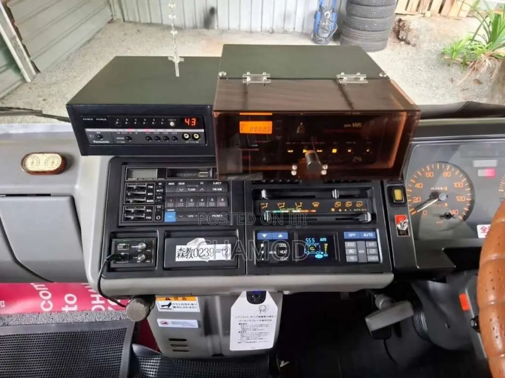 Mitsubishi Rosa 1999 Bus (Used)