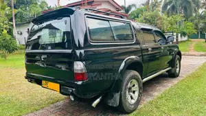 Mitsubishi L200 2012 Pickup (Used)