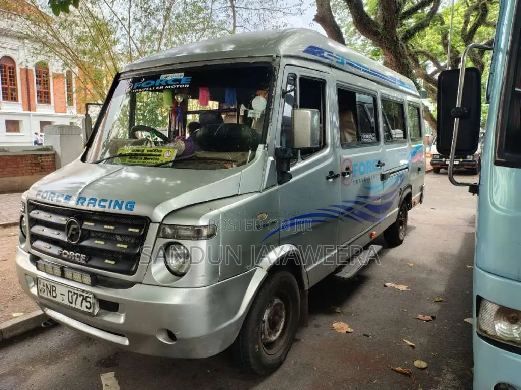 Force Traveller 2011 Bus (Used)