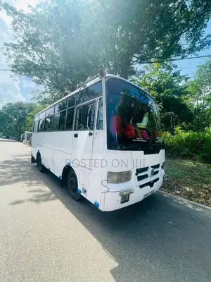 Ashok-Leyland Lenx 2011 Bus (Used)