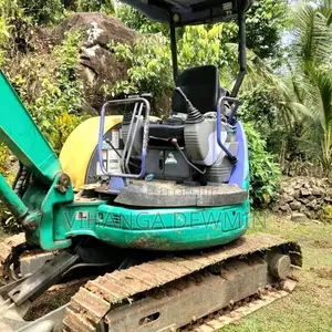 Komatsu Excavater 30 2025 Heavy-Duty (Used)