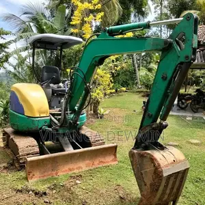 Komatsu Excavater 30 2025 Heavy-Duty (Used)