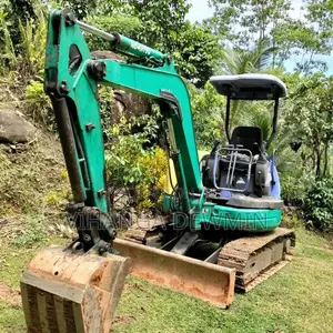 Komatsu Excavater 30 2025 Heavy-Duty (Used)