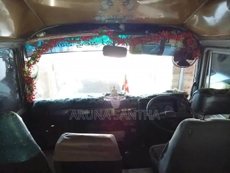 Mitsubishi Rosa 1984 Bus (Used)
