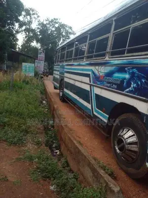 Ashok-Leyland Hino Power 2006 Bus (Used)