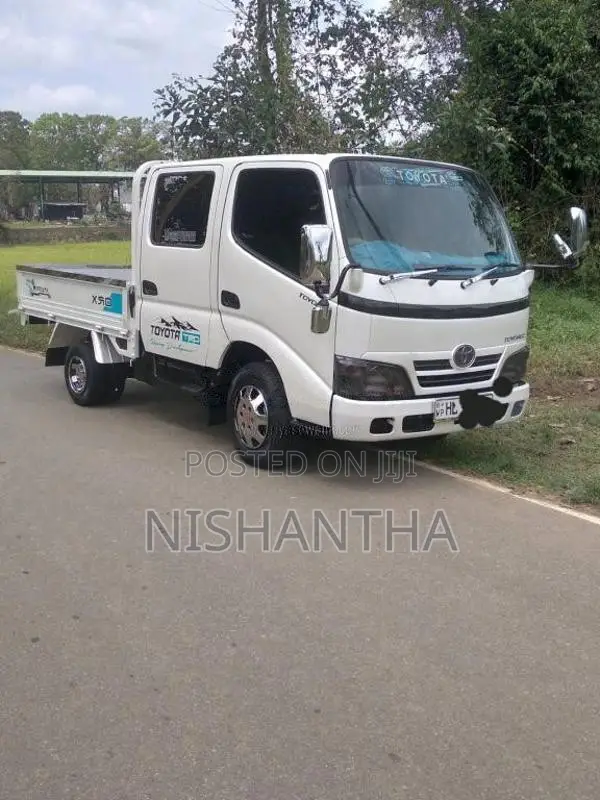 Toyota Dyna 2003 Crew Cab (Used)