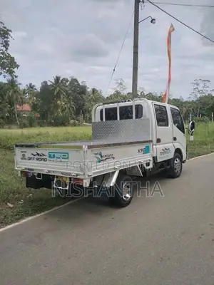 Toyota Dyna 2003 Crew Cab (Used)