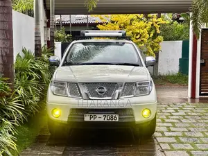 Nissan Navara Thailand 2010 Pickup (Used)