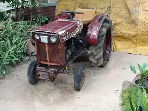Mitsubishi Mitsubishi 2010 Tractor (Used)
