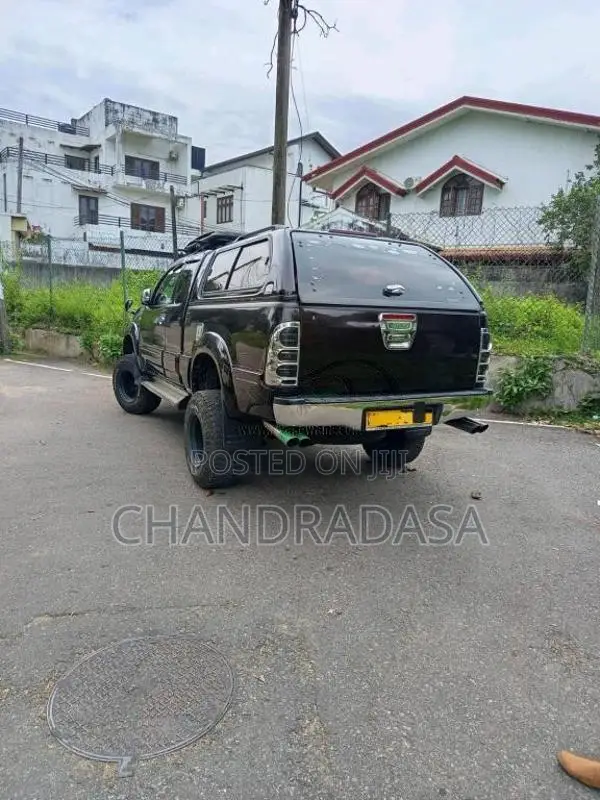 Toyota Hilux 2009 Pickup (Used)
