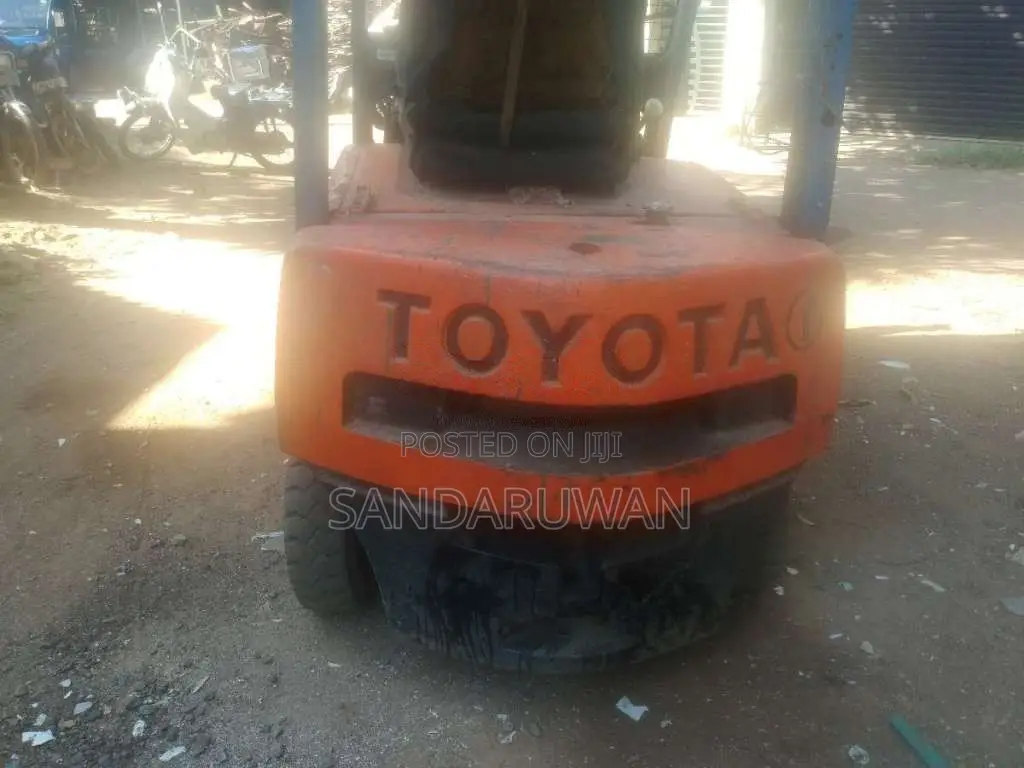 Toyota Forkilft Ton 2 2019 Heavy-Duty (Used)