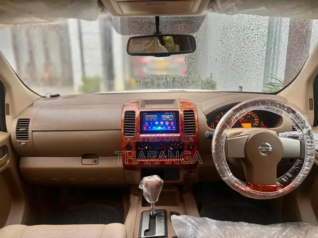 Nissan Navara Thailand 2010 Pickup (Used)