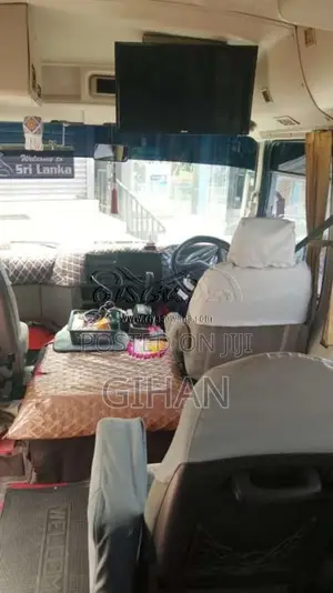 Mitsubishi Rosa 2012 Bus (Used)