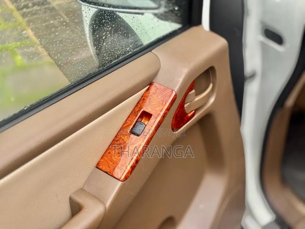 Nissan Navara Thailand 2010 Pickup (Used)