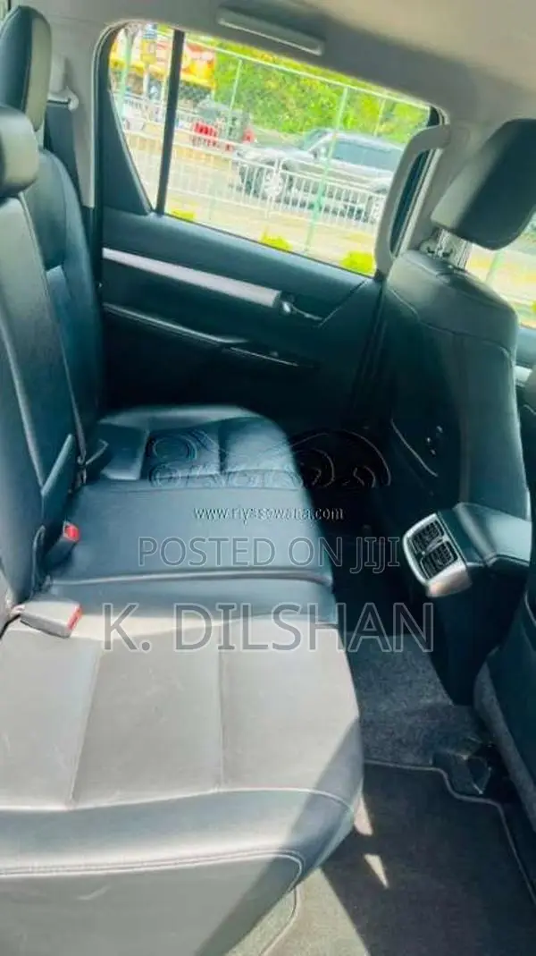 Toyota Hilux 2019 Pickup (Used)