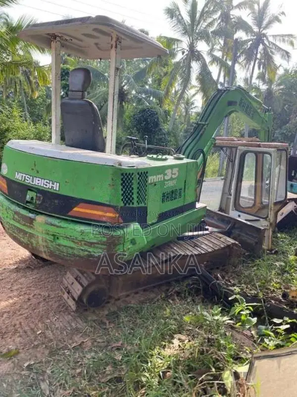 Mitsubishi Excavator MM 35 2017 Heavy-Duty (Used)