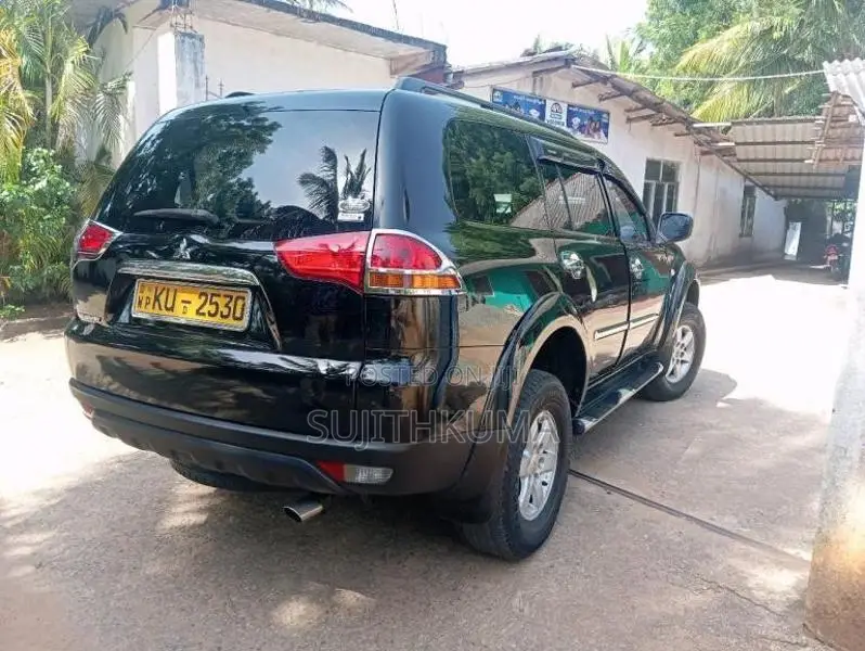 Mitsubishi Montero 2012 Pickup (Used)