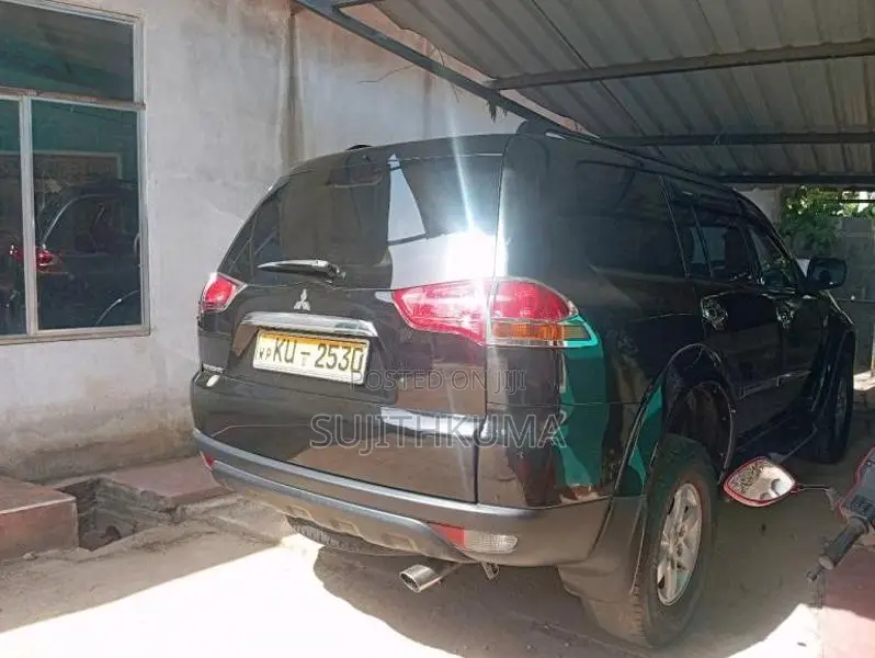 Mitsubishi Montero 2012 Pickup (Used)