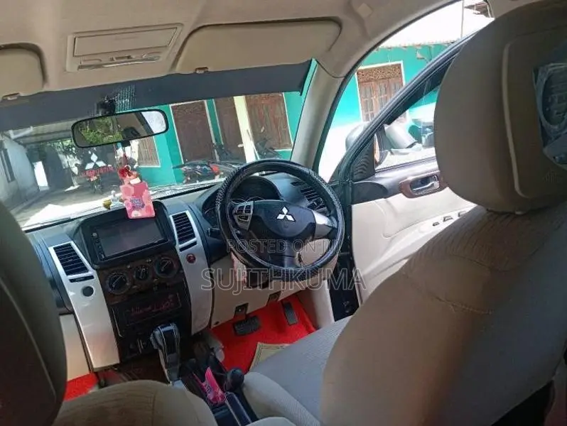 Mitsubishi Montero 2012 Pickup (Used)