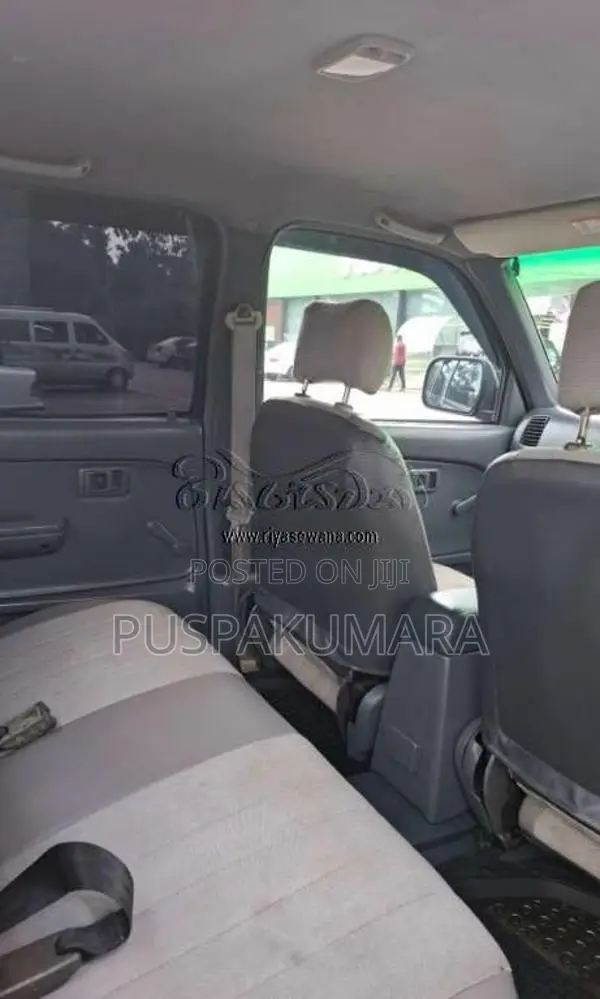 Toyota Hilux LN166R 2002 Pickup (Used)
