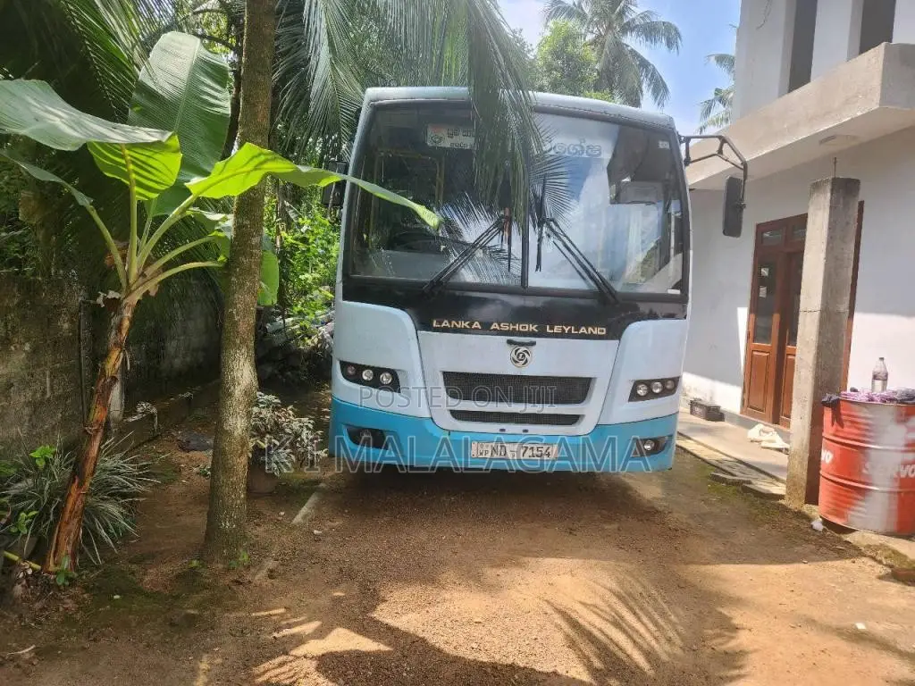 Ashok-Leyland Ashok-Leyland 2018 Bus (Used)