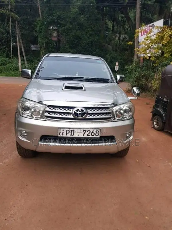 Toyota Hilux Vigo G Grade 2012 Pickup (Used)
