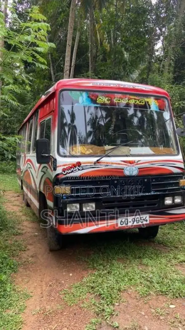 Toyota Dyna 1990 Bus Brand New