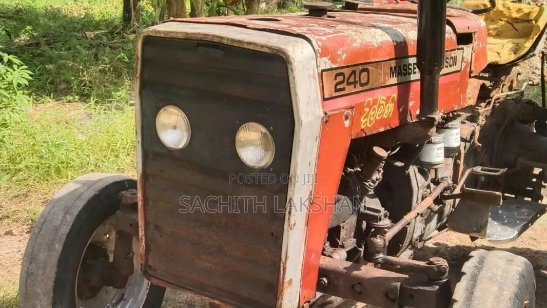 Massey-Ferguson MF240 1997 Tractor (Used)