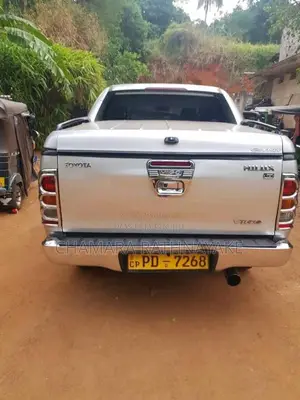 Toyota Hilux Vigo G Grade 2012 Pickup (Used)