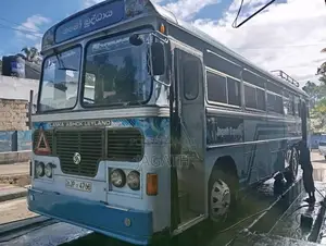 Ashok-Leyland Viking 2004 Bus (Used)