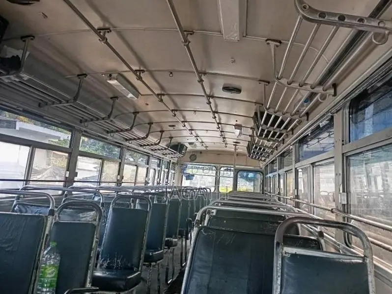 Ashok-Leyland Viking 2004 Bus (Used)