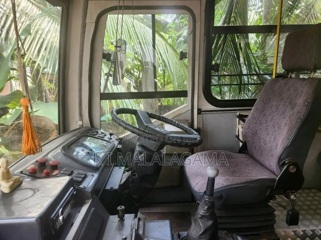 Ashok-Leyland Ashok-Leyland 2018 Bus (Used)