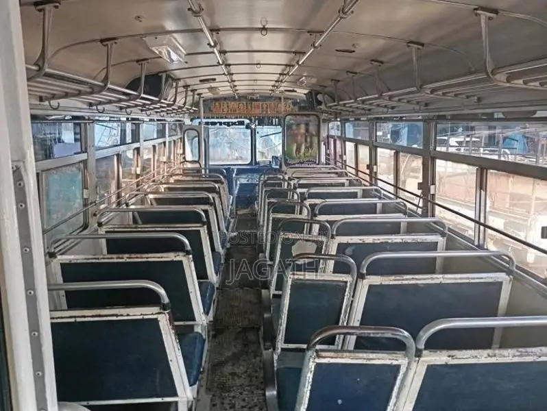 Ashok-Leyland Viking 2004 Bus (Used)