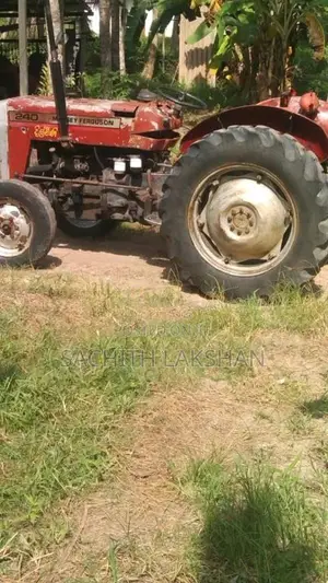 Massey-Ferguson MF240 1997 Tractor (Used)