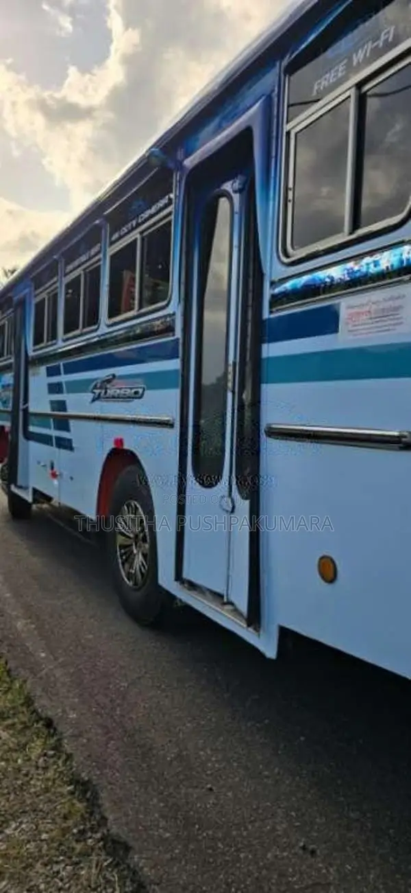 Ashok-Leyland Lynx 2014 Bus (Used)