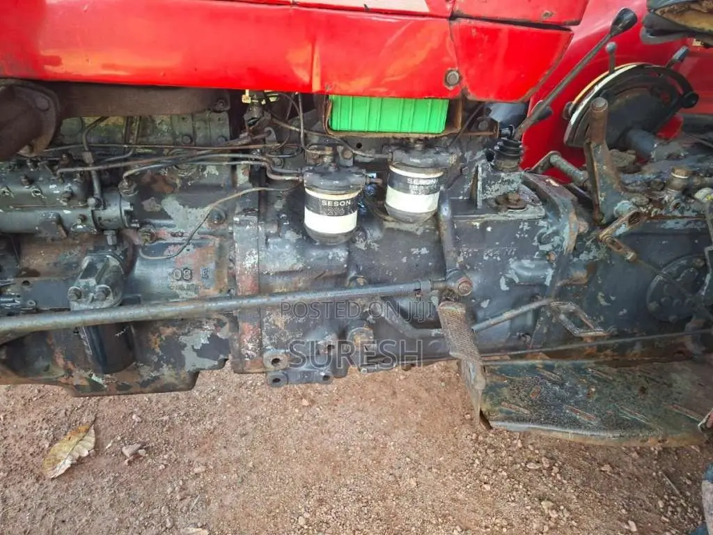 Massey-Ferguson 135 D 1988 Tractor (Used)