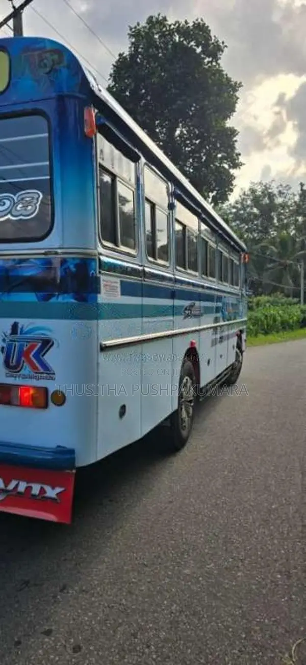Ashok-Leyland Lynx 2014 Bus (Used)