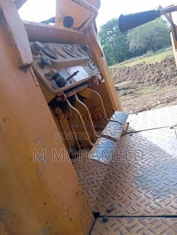 CAT Cat931b 1999 Heavy-Duty (Used)