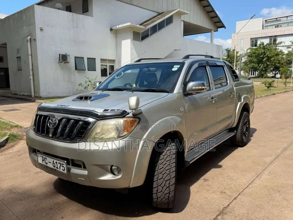 Toyota Hilux Vigo 2008 Pickup (Used)