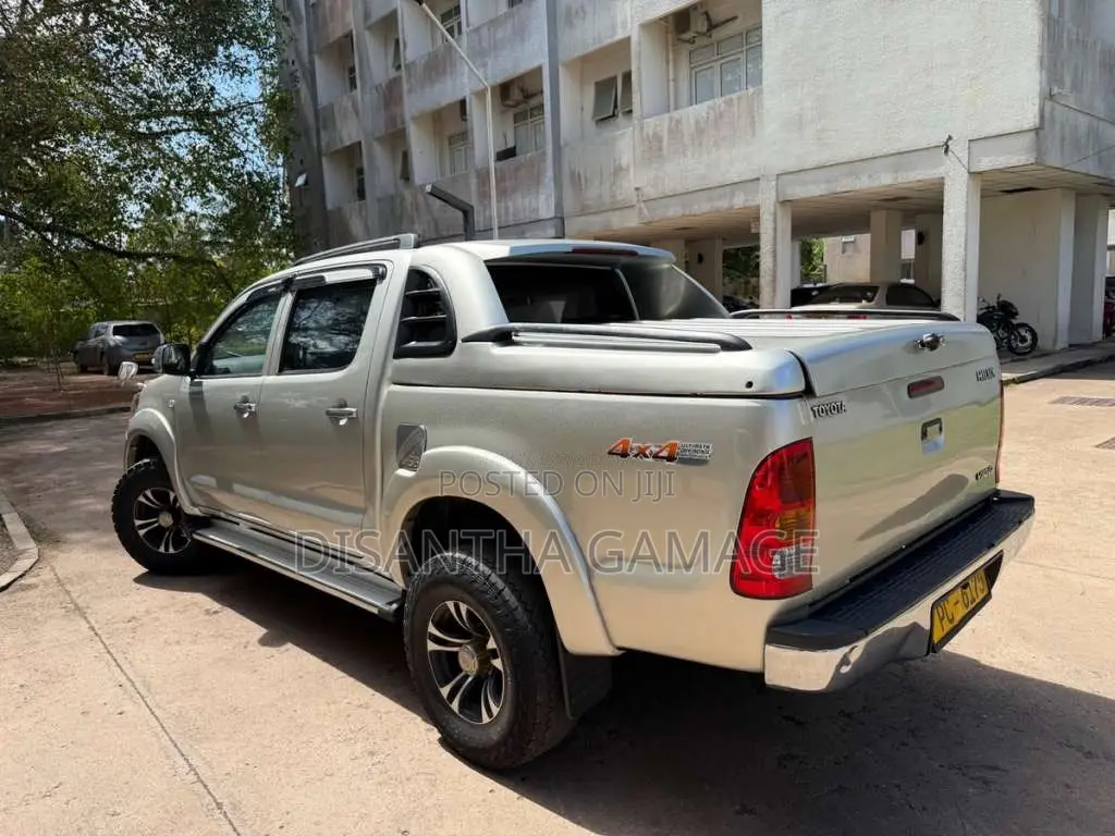 Toyota Hilux Vigo 2008 Pickup (Used)