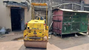 Sakai 2.5 Ton Vibrating Roller 2014 Heavy-Duty (Used)
