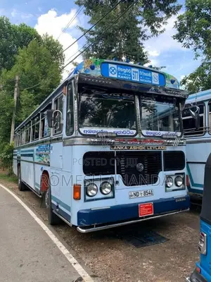 Ashok-Leyland Leyland 2011 Bus (Used)