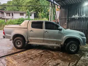 Toyota Hilux 2006 Pickup (Used)