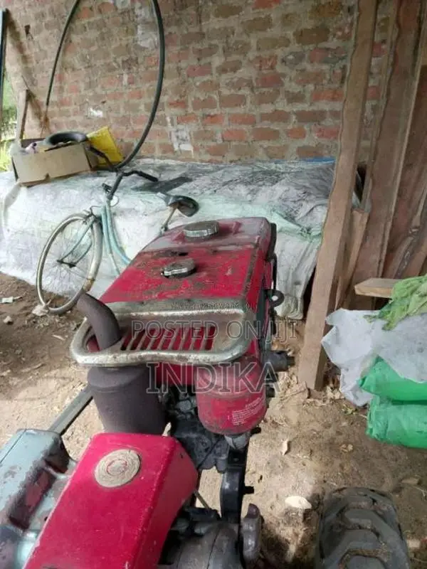 Kubota Kubota 2006 Tractor (Used)