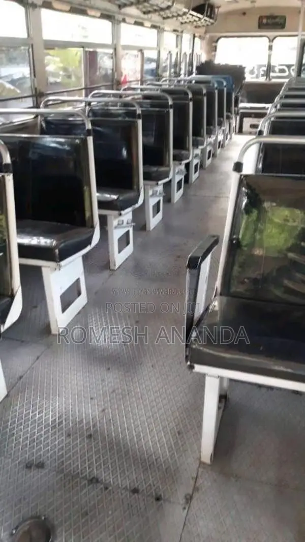 Ashok-Leyland Leyland 2011 Bus (Used)