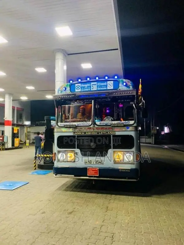 Ashok-Leyland Leyland 2011 Bus (Used)
