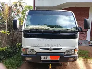 Nissan CrewCab 2002 Crew Cab (Used)