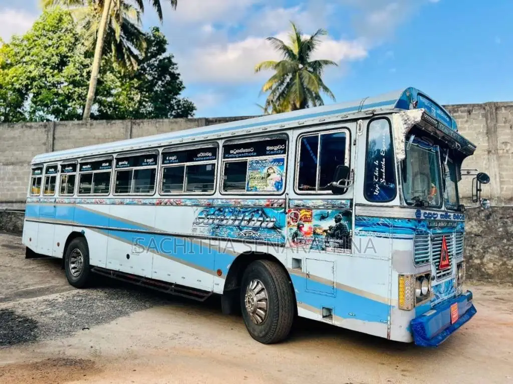 Ashok-Leyland Turbo 2010 Bus (Used)